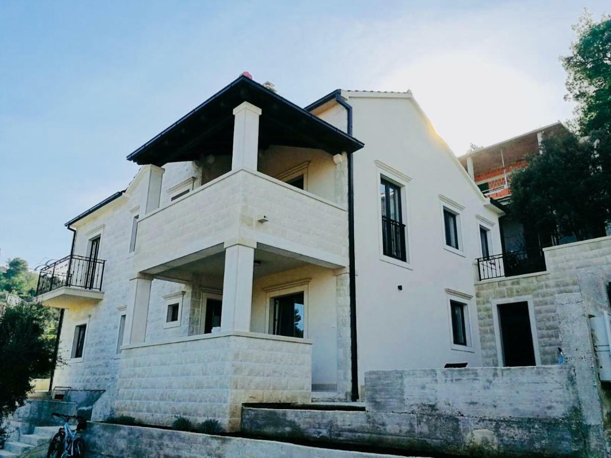 Apartmani Marijana 포스티라 외부 사진